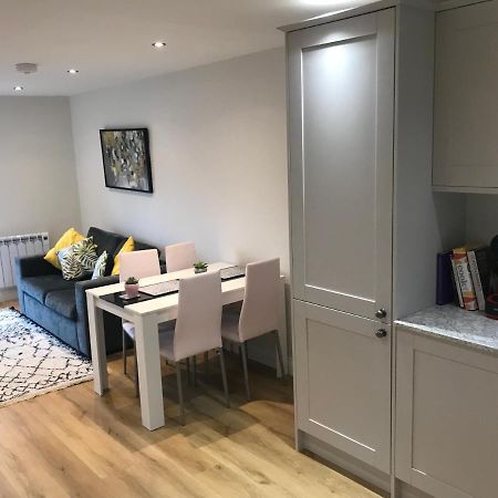 Heart Of Henley 1 & 2 Bedroom Apartments Esterno foto