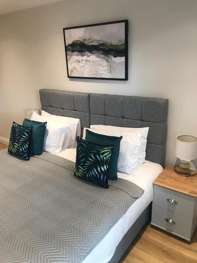 Heart Of Henley 1 & 2 Bedroom Apartments Esterno foto