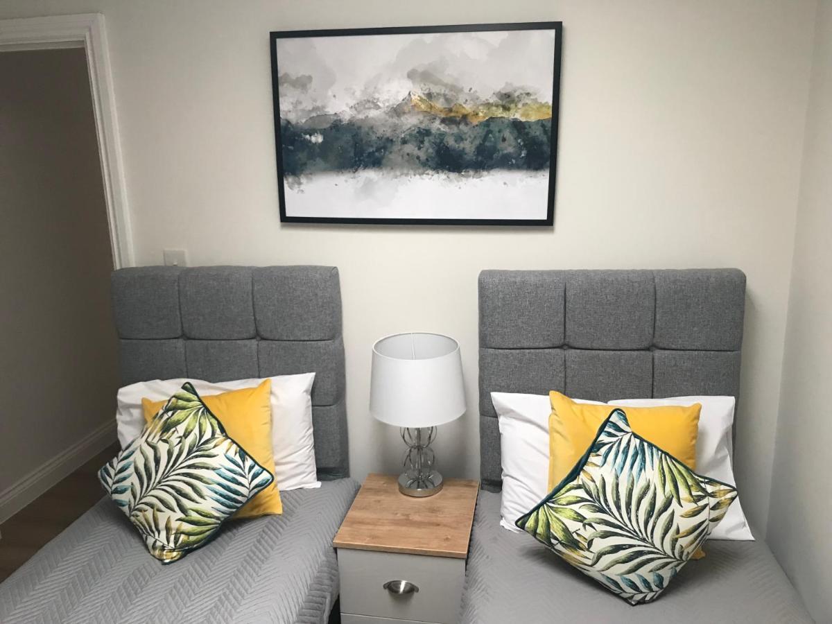 Heart Of Henley 1 & 2 Bedroom Apartments Esterno foto