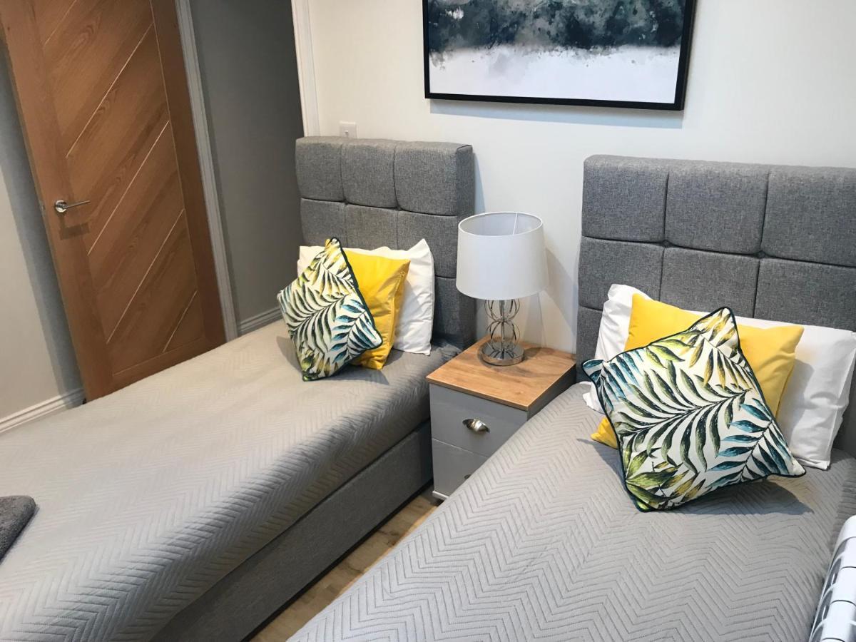 Heart Of Henley 1 & 2 Bedroom Apartments Esterno foto