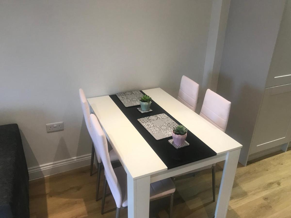 Heart Of Henley 1 & 2 Bedroom Apartments Esterno foto